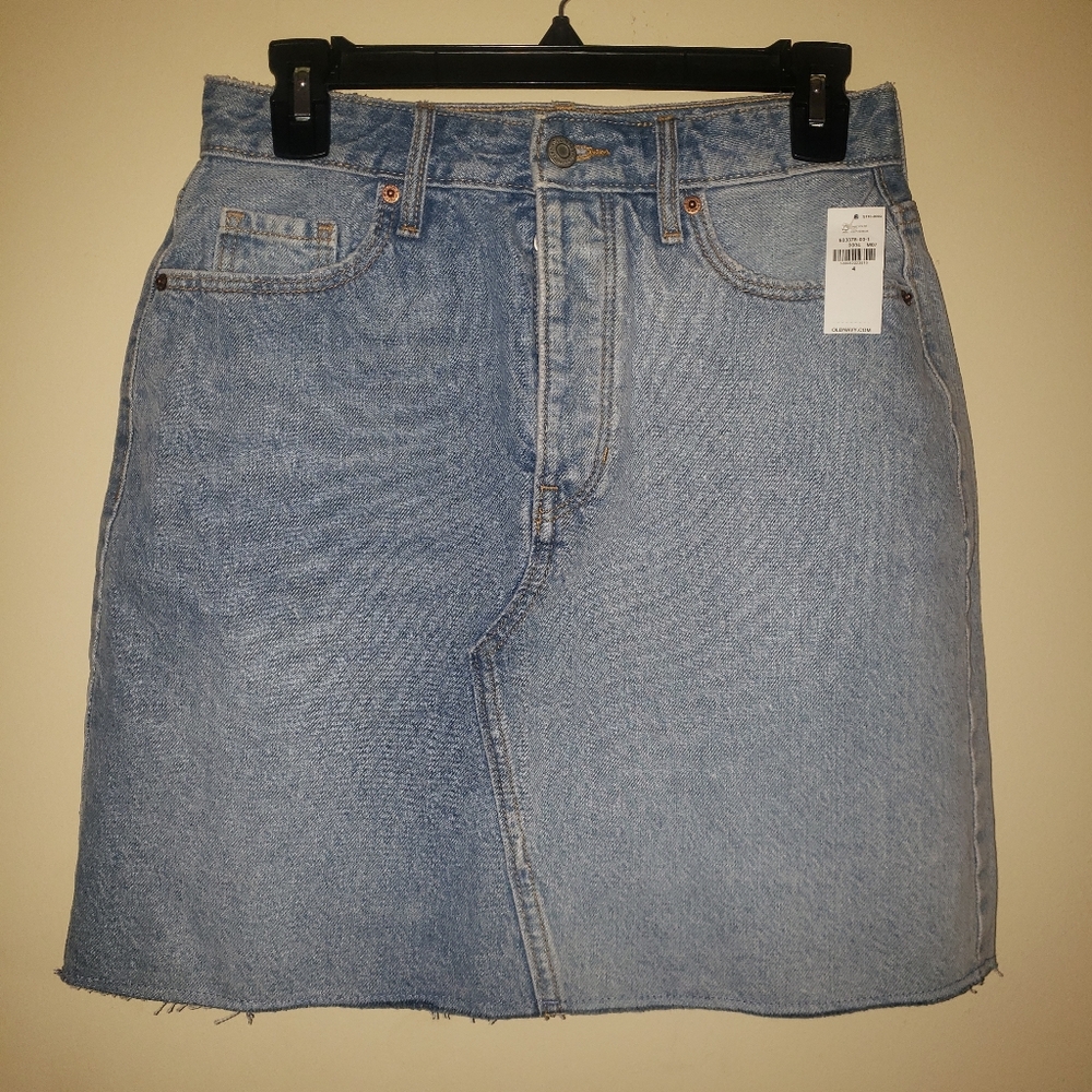 New Old Navy Denim Skirt Size 4
